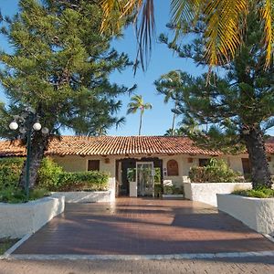 Cabo Blanco Hotel And Marina